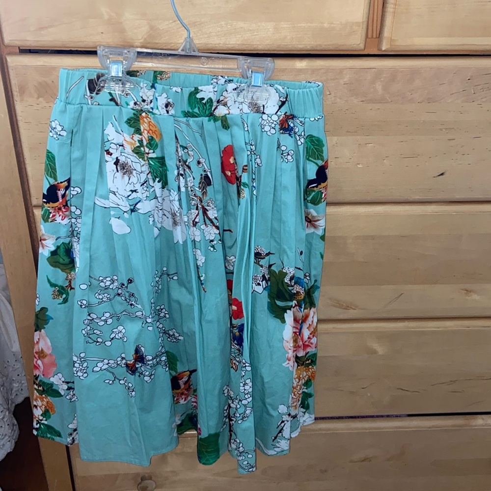 Women’s knee length skirt